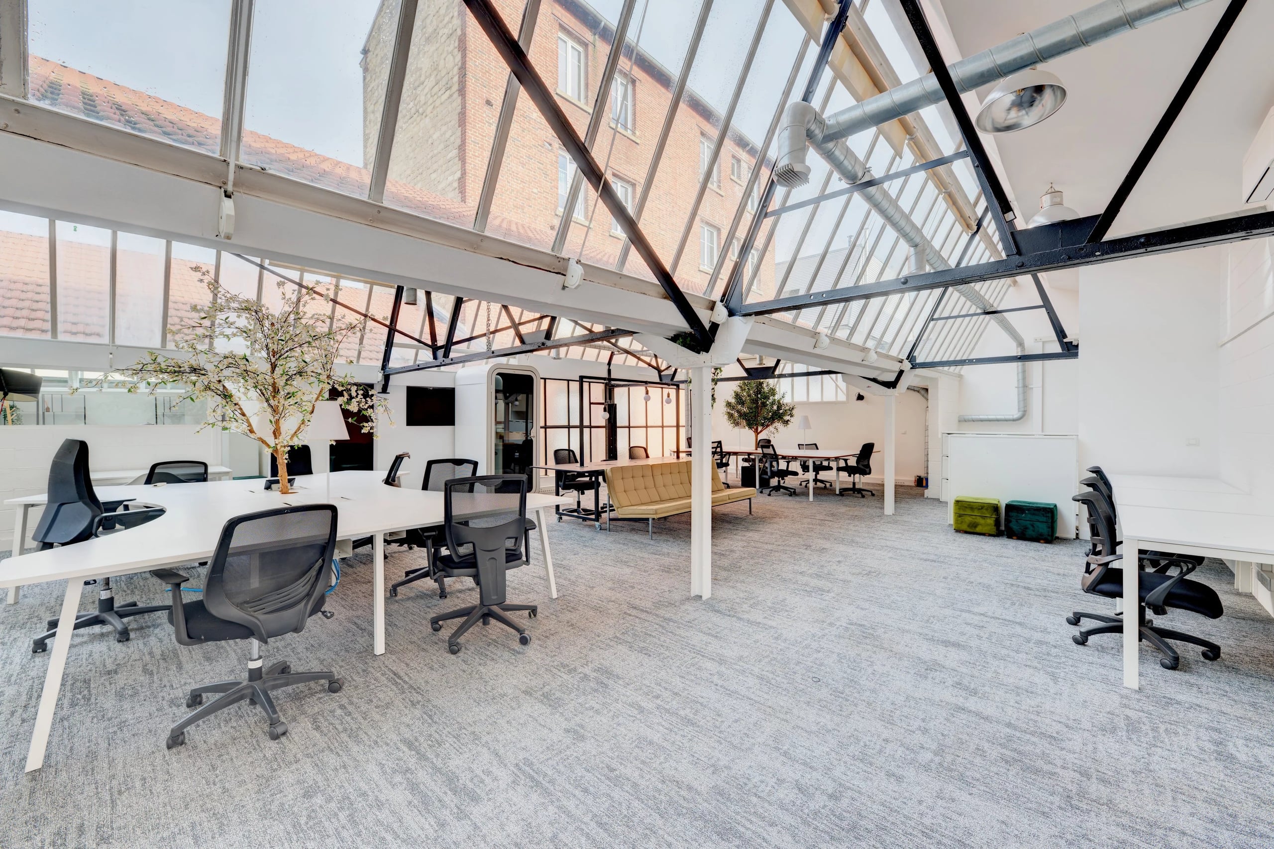 Boulogne Billancourt - Local Commercial - 14 bureaux